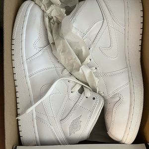 Jordan 1 MID